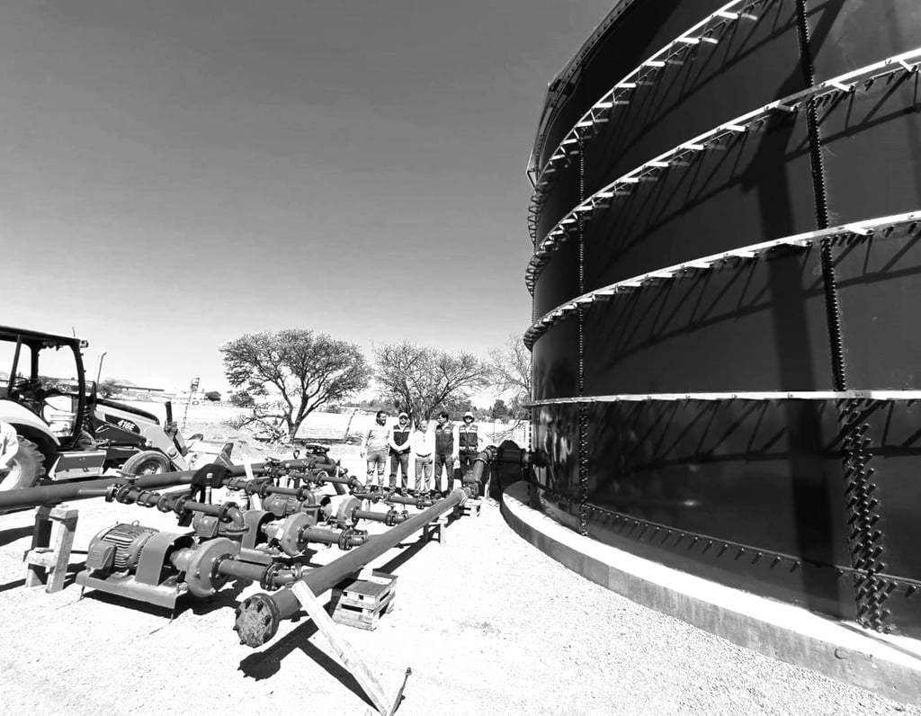 Solución. Un macrotanque de almacenamiento y distribución de agua de capacidad de 500 metros cúbicos.