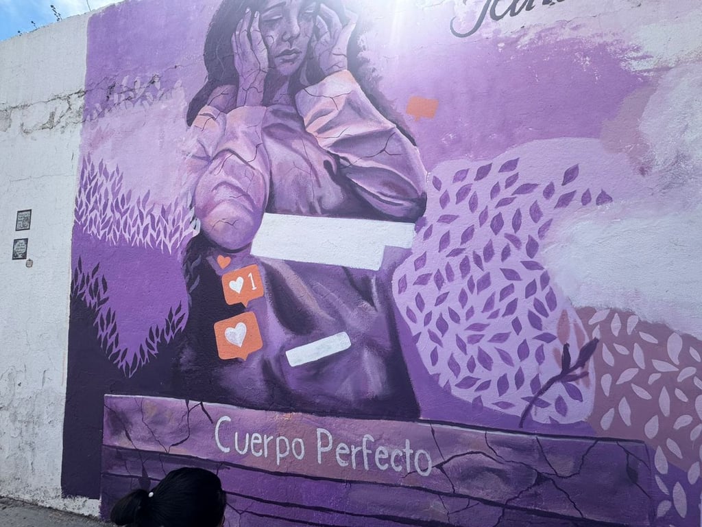 La obra advierte sobre los 'altares' simbólicos que la sociedad suele imponer a las mujeres y cuestiona los roles tradicionales.