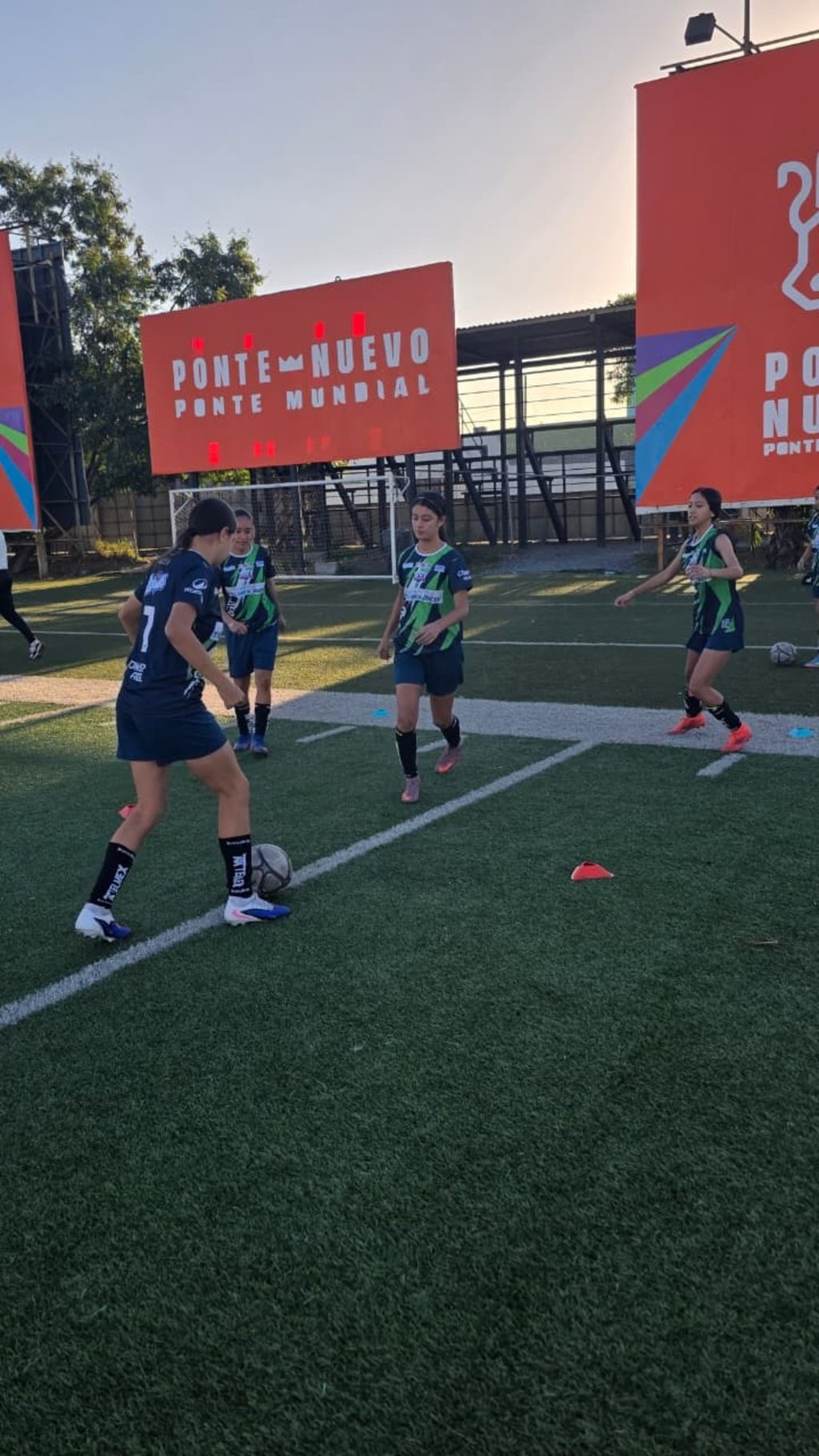 Escenario. El equipo duranguense sostuvo un partido intenso en Monterrey, donde las Amazonas marcaron el ritmo del encuentro.