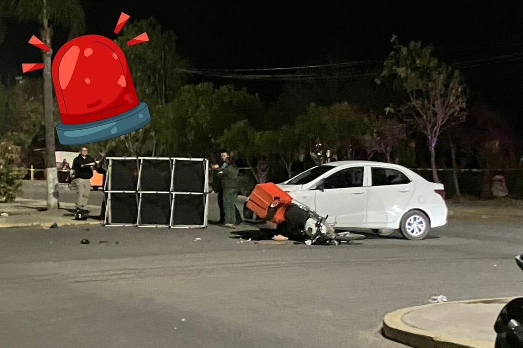 Muere motociclista repartidor tras choque con auto en la avenida División Durango