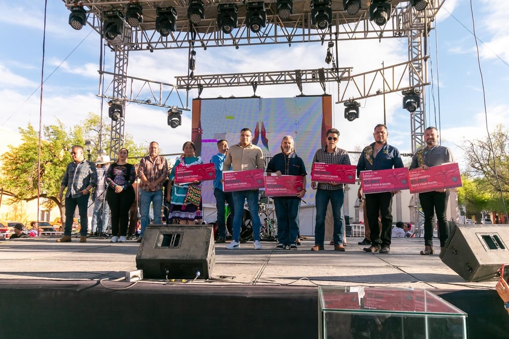 Evento. Se entregó una bolsa total de 60 mil pesos entre ganadores y menciones honoríficas del XXI Premio Estatal de Artesanías 'Santos Vega Camargo' 2026.