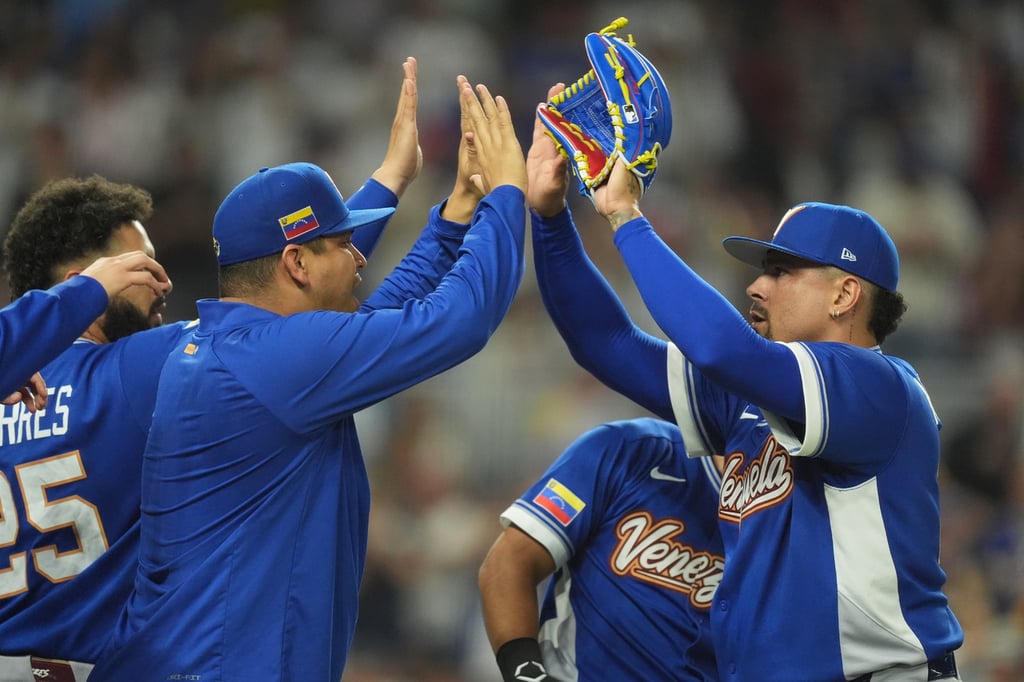 Dureza. La ofensiva vinotinto encadenó cuatro hits consecutivos en la séptima entrada, clave para darle la vuelta al marcador. 