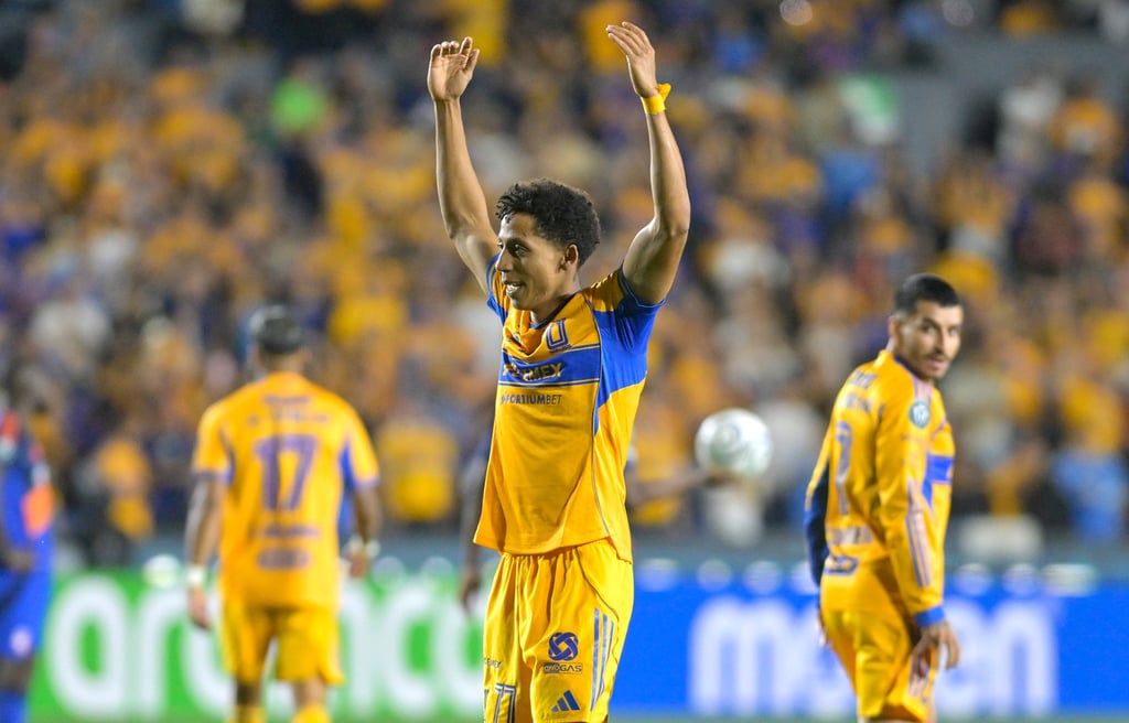 Hinchada. La afición regiomontana hizo pesar la casa en un crítico partido.