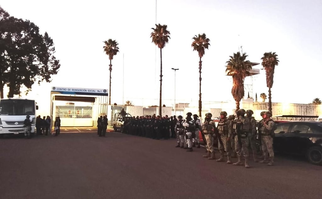 Acción. Realizaron un operativo de revisión en el Cereso.