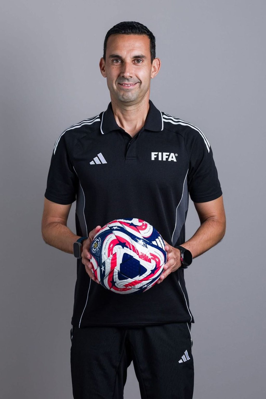 Internacional. El silbante mexicano siempre es de los más buscados para impartir justicia en compromisos importantes.