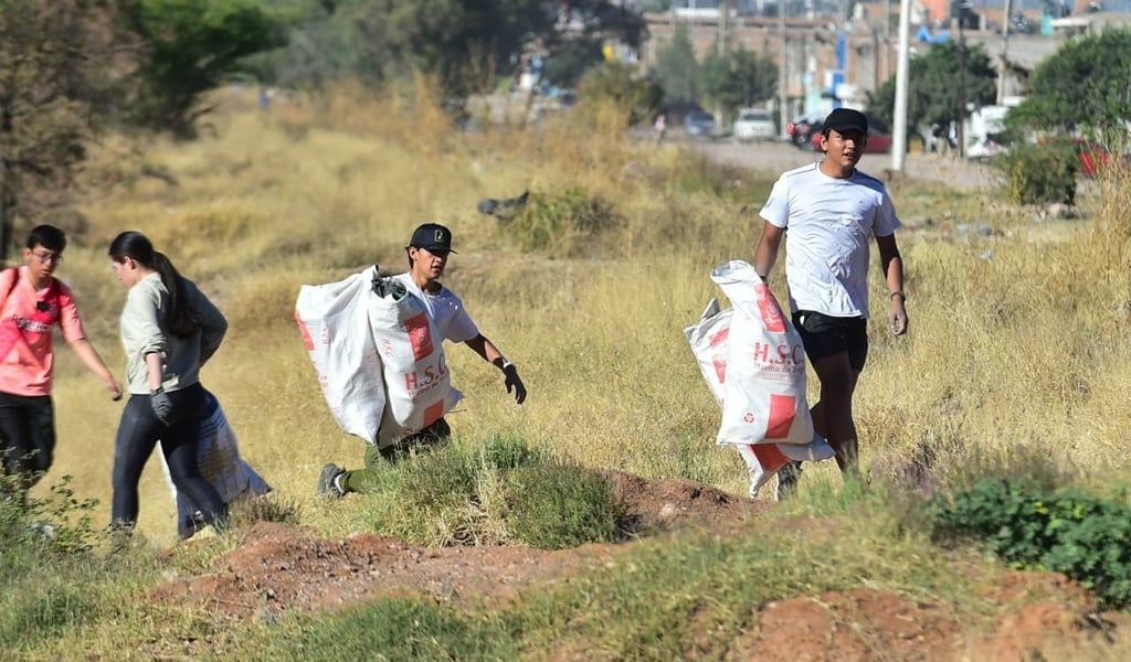 Recolectan 9 toneladas de basura en 'plogging'