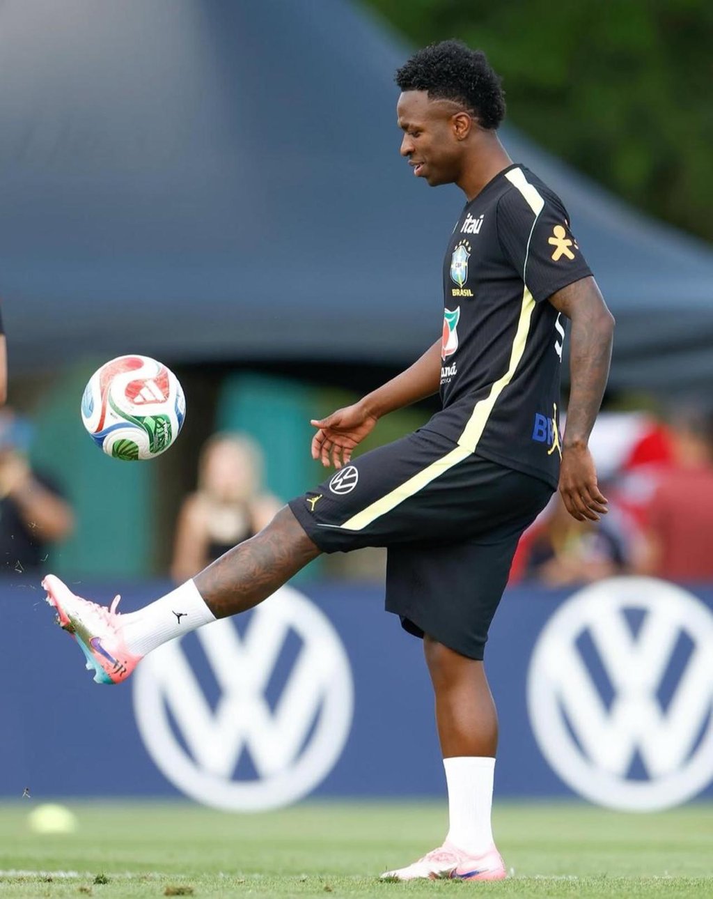Estreno. La Selección de Brasil saldrá a la cancha con su nuevo jersey de la línea Jordan.