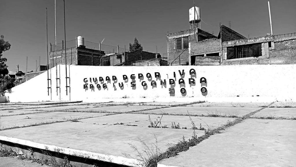 Unidad deportiva, descuidada