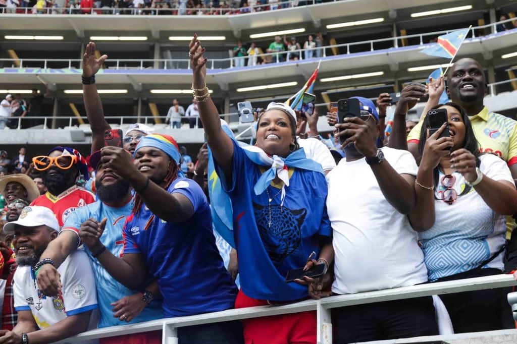 FIEBRE MUNDIALISTA M?XICO, PUNTO DE INVASI?N FUTBOL?STICA