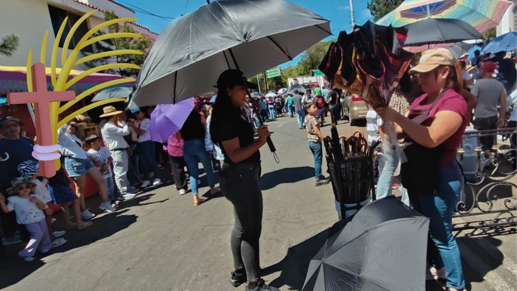 Comercio ambulante repunta durante Semana Santa en templos de Durango