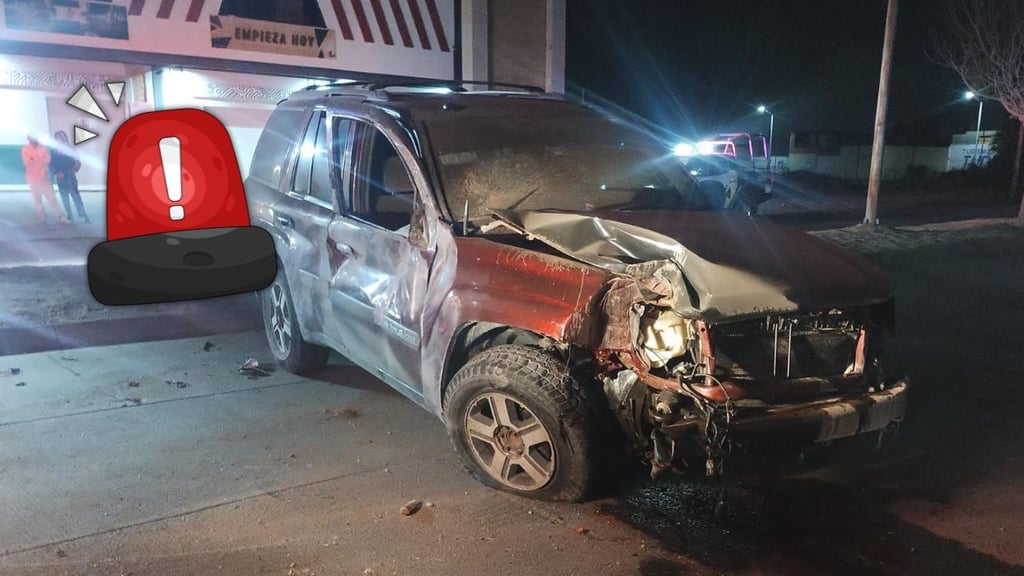 Choque de madrugada deja dos pasajeros lesionados en Durango capital