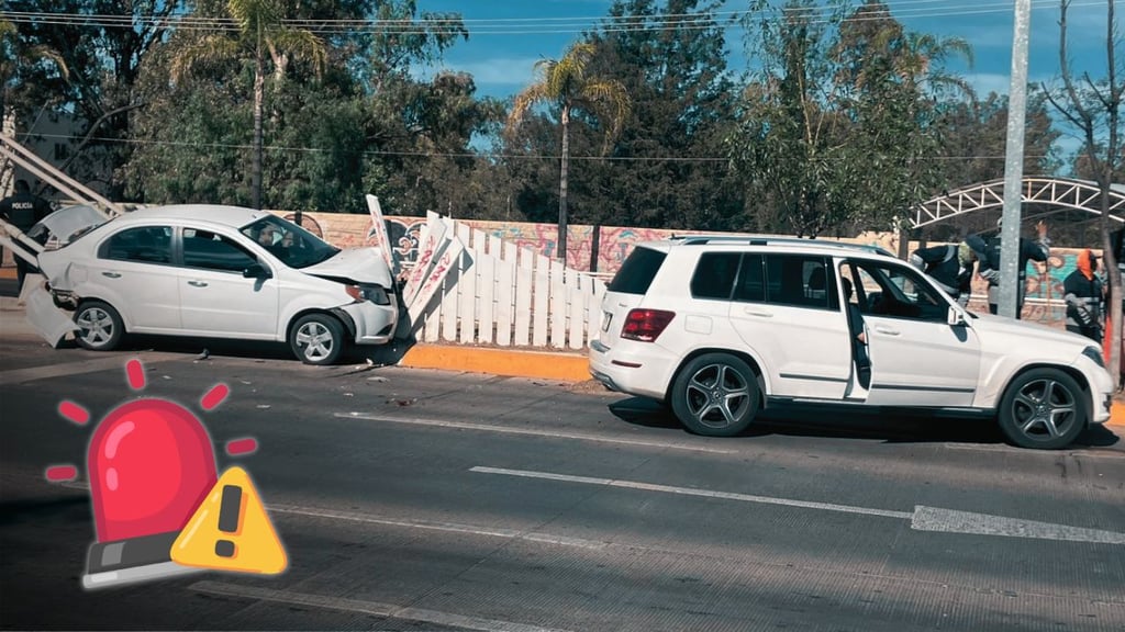 Choque por alcance en bulevar Guadiana deja daños materiales