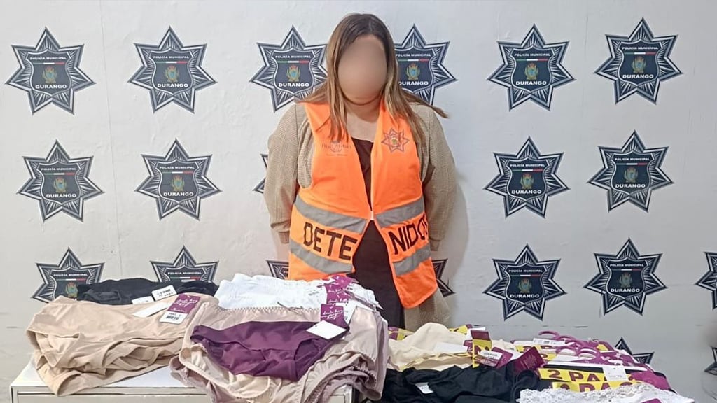 Detienen a mujer por presunto robo de ropa interior en negocio de Durango