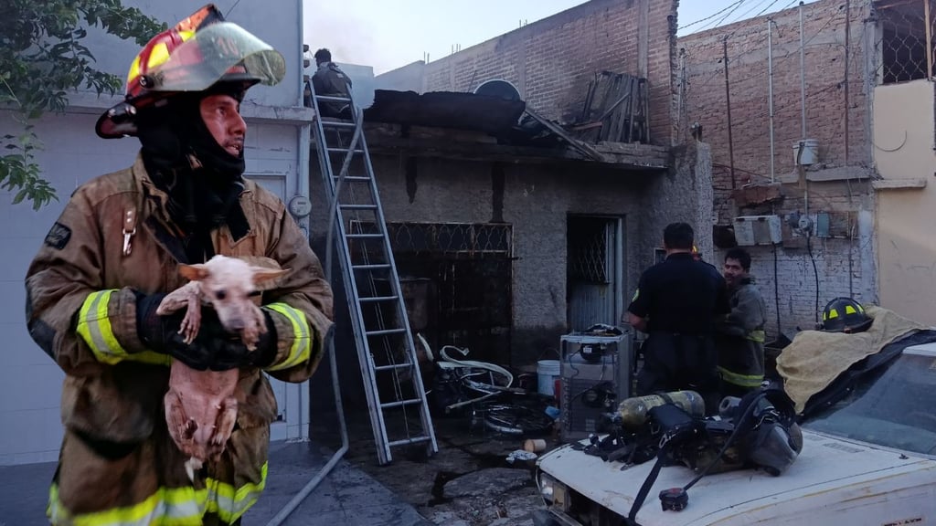 Mujer de 69 años muere durante incendio de su vivienda en Gómez Palacio