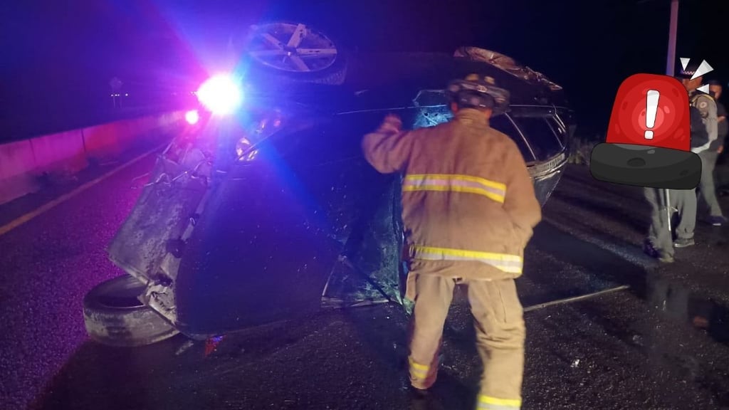 Vuelca vehículo en carretera a Zacatecas; reportan dos lesionados leves