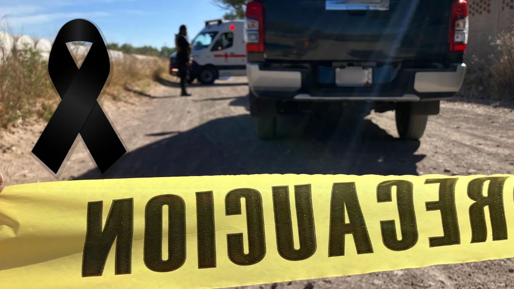 Motocicleta en que viajaba una familia es impactada en Mezquital; el papá, de 16 años, murió