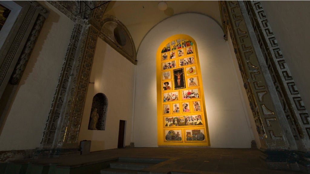 Pepx Romero convierte el archivo de Ex Teresa en un monumental retablo del performance