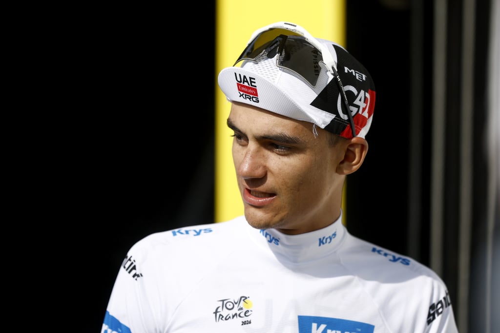 Tour de Francia: Isaac del Toro sufre ligero accidente pero logra subir al podio en la Etapa 15