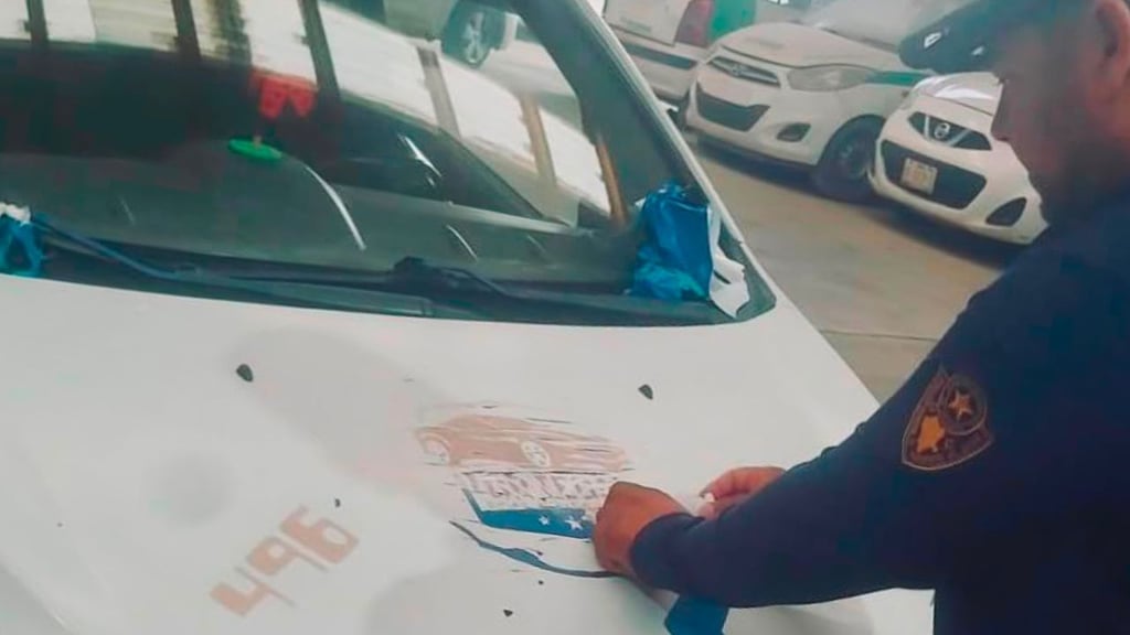 Retiran  75 'taxis piratas' en Durango