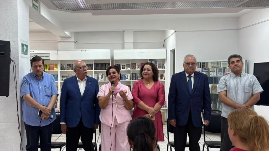 En conversatorio, rinden homenaje al legado de Dolores del Río