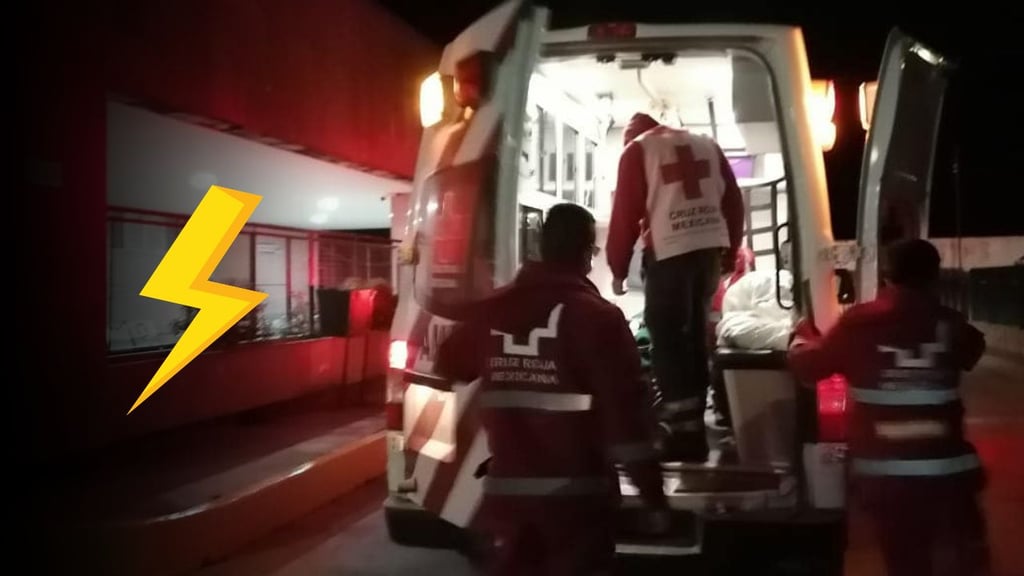 Rayo alcanza a un hombre en Pueblo Nuevo; lo reportan grave
