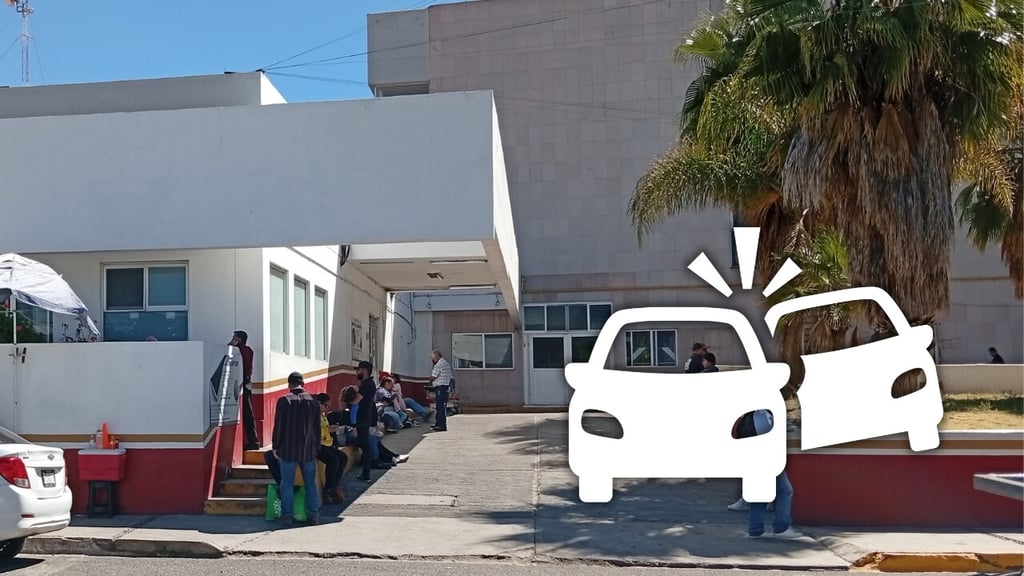 Conductor invade carril y provoca choque que deja a mujer lesionada en Durango