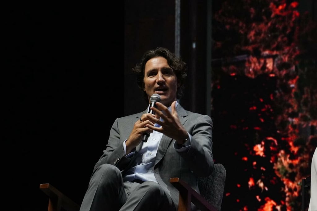 México Siglo XXI: 'Nadie puede definir quién eres', el mensaje de Justin Trudeau a los jóvenes