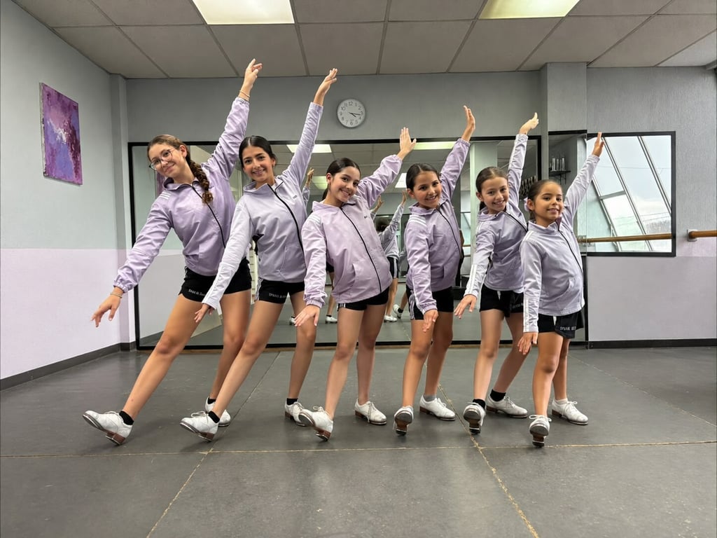 Naomi, Mariangela, Renata, Karen, Ana victoria y Sara, son las pequeñas que llevarán en alto el nombre de Durango y México. (Foto: Dinora G. Solís)