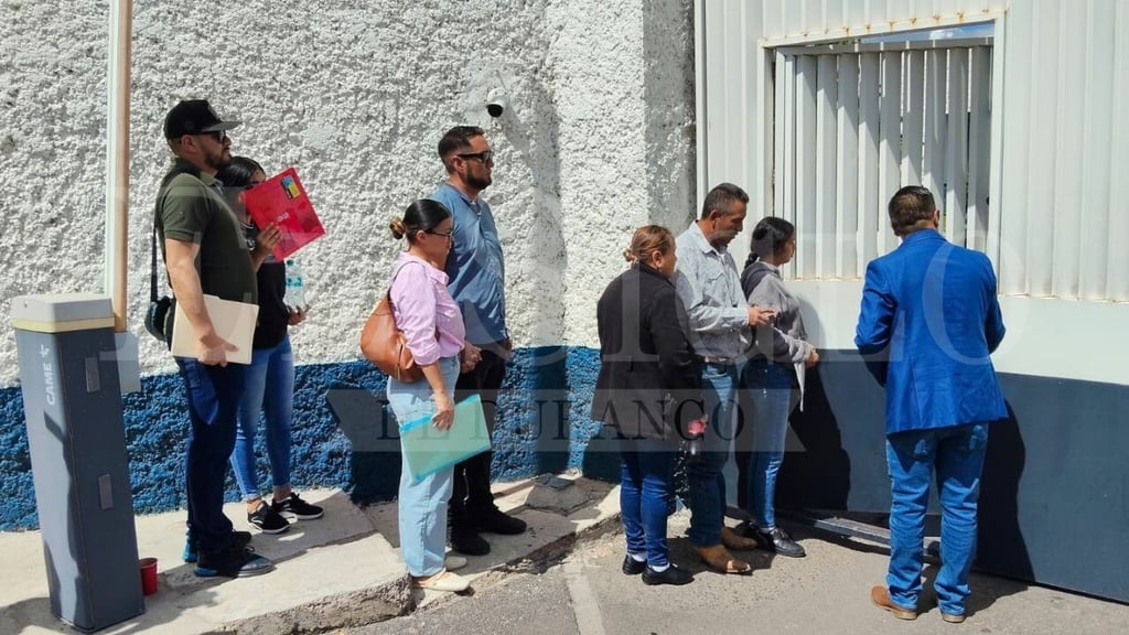 Padres de tres bebés fallecidos denuncian ante FGR