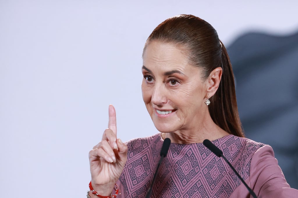 Postura. La presidenta Sheinbaum Pardo aseguró que se defiende a los autores 'y no tiene que ver con memes'.