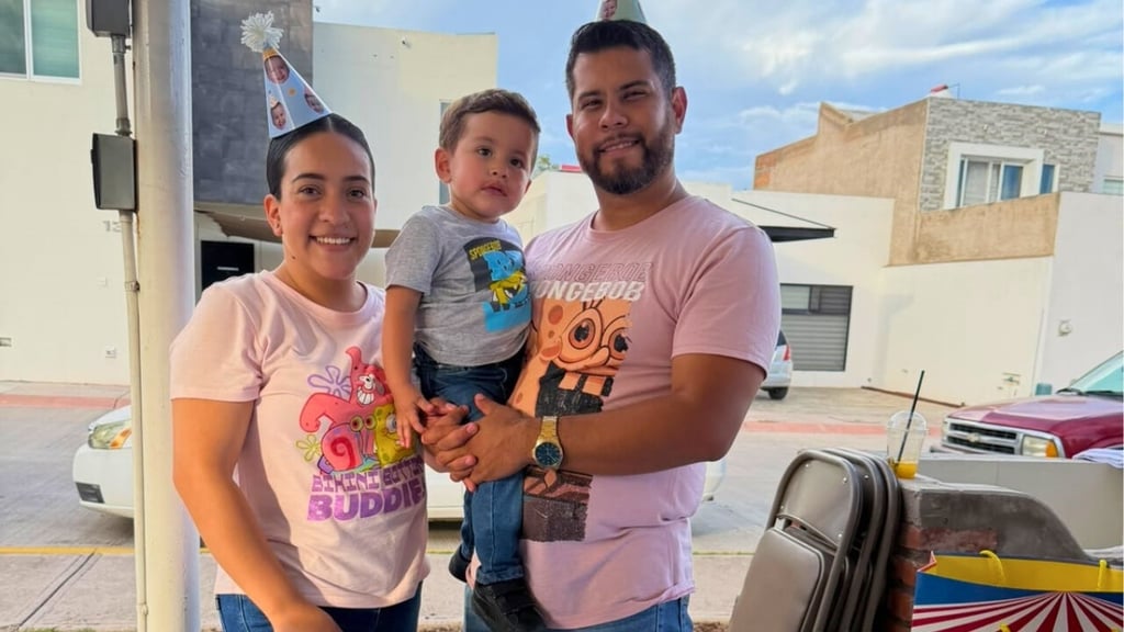 Leslie y Julio celebraron los dos años de su pequeño César