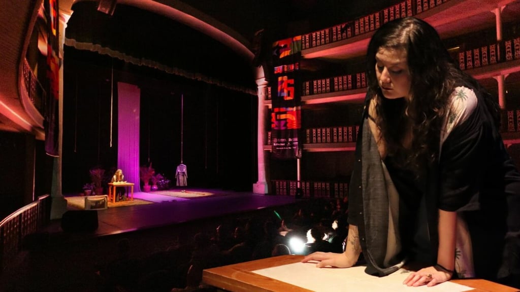 Presentan ‘Cantares’ en el Teatro Victoria