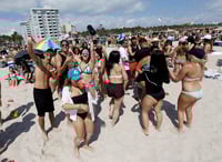 Feds warn against spring break travel to Mexico