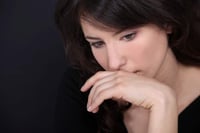 Tristeza y desgano prolongados, síntomas de depresión