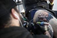 Tatuajes baratos, un peligro para la salud