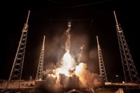 Módulo lunar israelí enciende con éxito su motor principal