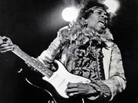 1942: Nacimiento de Jimi Hendrix, afamado músico, cantante y compositor estadounidense