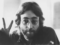 1980: Asesinato de John Lennon, reconocido integrante de The Beatles