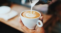 Si usas estos medicamentos, no tomes café