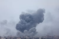 Biden pide a Netanyahu habilitar corredores humanitarios a Gaza