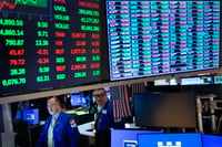 Wall Street abre con números rojos y el Dow Jones cae 0.41 %