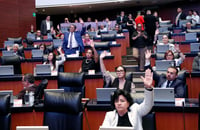 Aprueba Senado Ley de Amparo que limita suspender leyes, reformas u obras