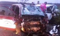 Mueren 3 migrantes en accidente carretero en Oaxaca; hay dos más con lesiones graves