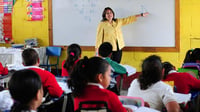 Mitad de escuelas en Durango, sin un maestro