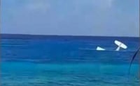 Así fue el aterrador momento en que una avioneta se desploma en el mar de Cozumel | VIDEO