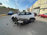 Motociclista fue impactado por un carro en Gómez Palacio