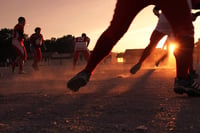 En pleno partido, jugador ataca a su rival con un cuchillo