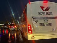 Autobús embiste a camioneta en Gómez Palacio