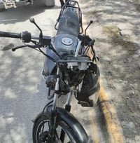 Motociclista quedó lesionado tras impaco contra taxi en Centro de Durango