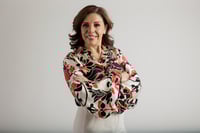 Adriana Porras Zubiria, presidenta de CANIRAC Durango